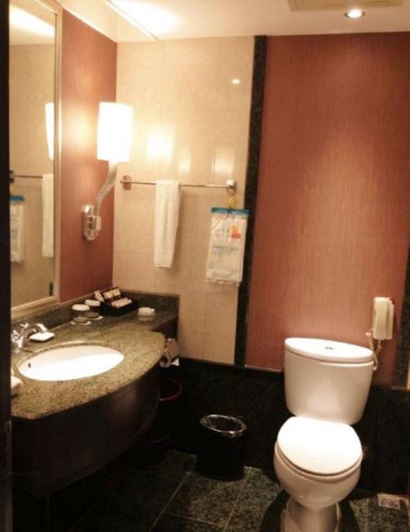 Yunheng Hotel Neijiang Exterior photo