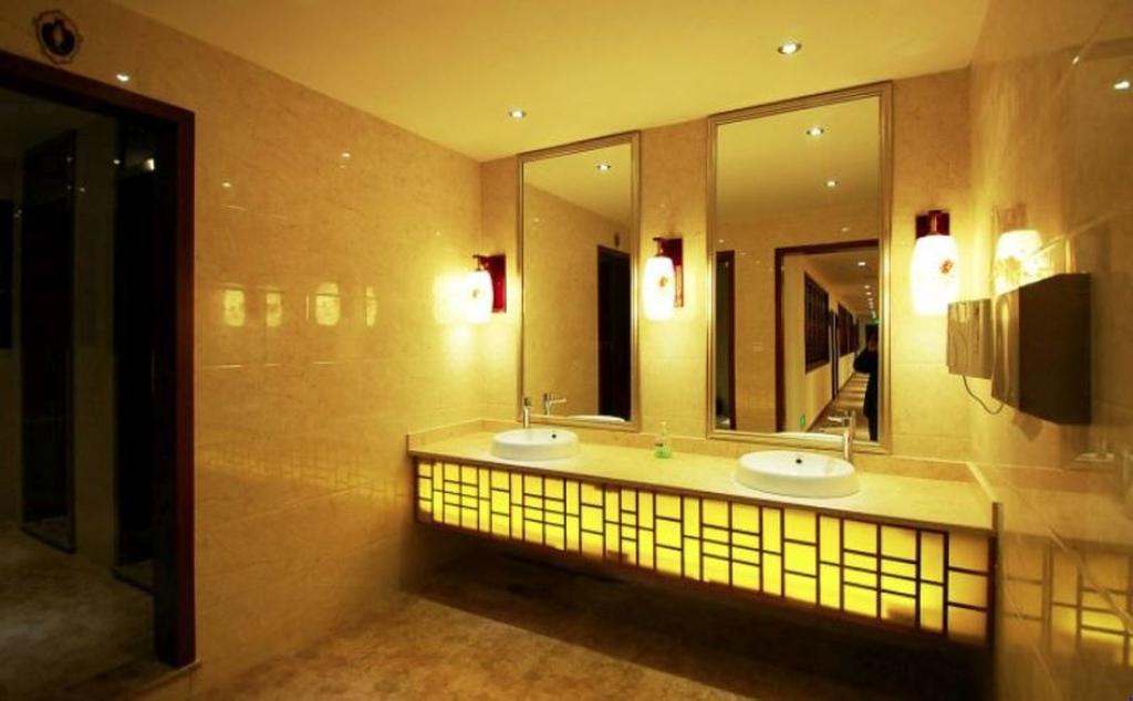 Yunheng Hotel Neijiang Exterior photo