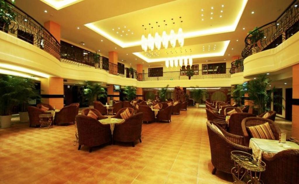 Yunheng Hotel Neijiang Exterior photo